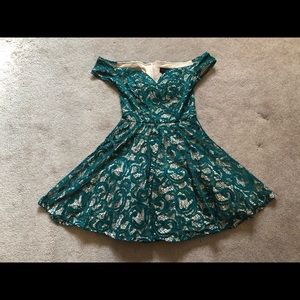 B. Smart Strapless Hunter Green Dress - Size 3